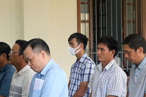 Gây thiệt hại cho ngân hàng 291 tỷ đồng: 6 bị cáo lãnh án