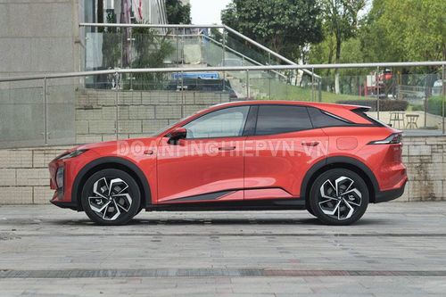 SUV 'chất như nước cất' siêu tiết kiệm xăng, giá rẻ, khách hàng thi nhau 'chốt đơn'