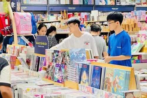 Thị trường đồ dùng học tập năm học mới: Giá tăng nhẹ, hàng Việt chiếm ưu thế