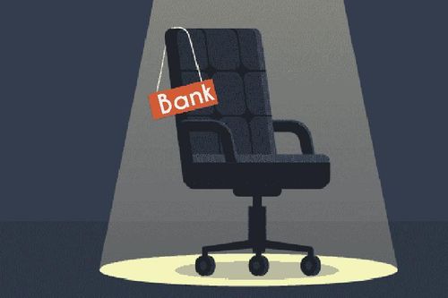 Nhiều ngân hàng lại biến động 'ghế nóng'
