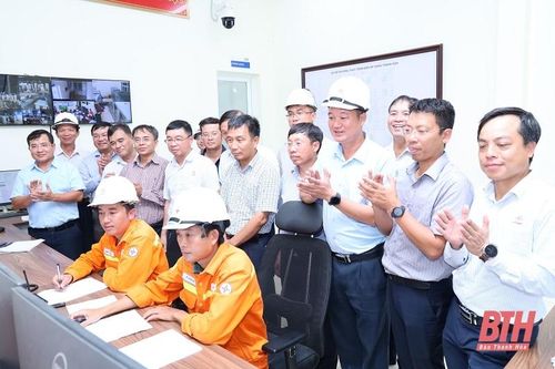 Thông tuyến toàn bộ đường dây 500kV mạch 3 từ Quảng Trạch (Quảng Bình) đến Phố Nối (Hưng Yên)