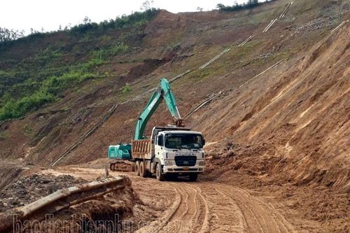 Bảo vệ kết cấu hạ tầng giao thông