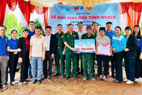 Niềm tự hào và trách nhiệm của thế hệ trẻ