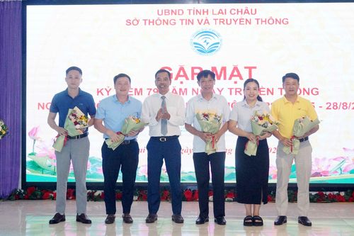 Gặp mặt Kỷ niệm 79 năm Ngày Truyền thống ngành Thông tin và Truyền thông