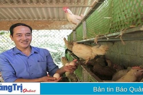 Người cán bộ gương mẫu, làm kinh tế giỏi