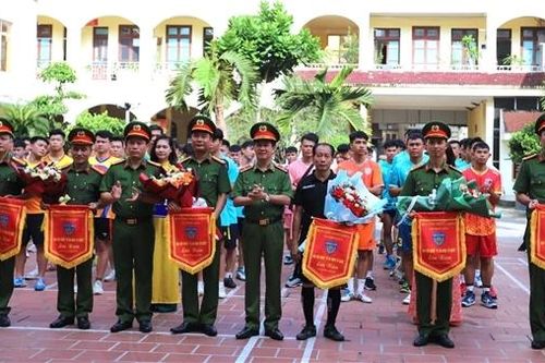 Hơn 250 Cảnh sát cơ động tranh tài tại Đại hội khỏe 'Vì an ninh Tổ quốc' Cụm thi đua số 31