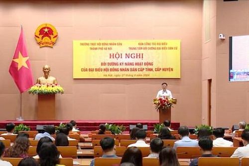 Thường trực HĐND thành phố Hà Nội tổ chức bồi dưỡng kỹ năng hoạt động cho đại biểu HĐND 2 cấp