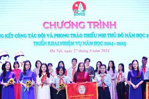 Thiếu nhi Thủ đô thực hiện hơn 860 công trình 'Nhà phân loại rác thân thiện'