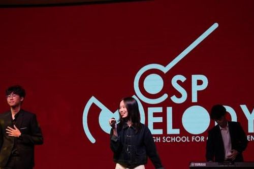 Rực rỡ đêm prom Red Carpet 2024: Escelia của teen THPT chuyên Sư phạm