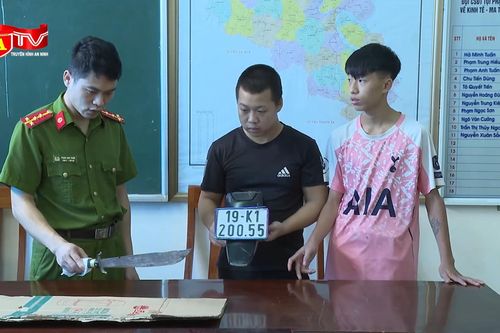 Bắt giữ nhóm thanh niên manh động, chém người vô cớ trên đường