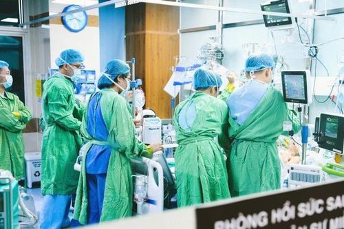 Hành trình xuyên Việt đặc biệt của một trái tim