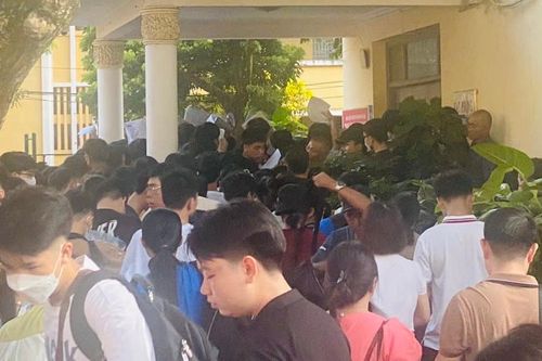 'Vỡ trận' khi đăng ký chỗ ký túc xá tại Đại học Bách khoa Hà Nội