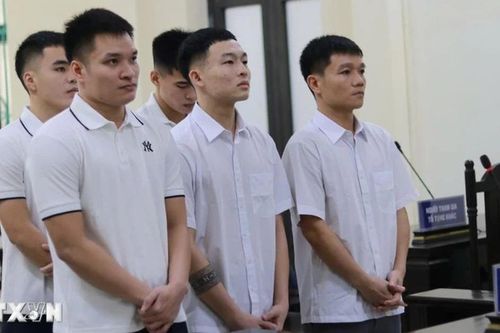 Quả bóng Vàng Việt Nam nói lời cuối đau xót khi bị kết án tù: 'Bị cáo nông nổi khi sử dụng ma túy'