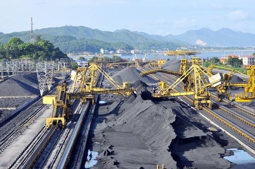 Xây dựng Hiệp định hợp tác thương mại mua bán than với Lào