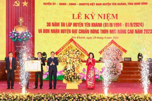 Huyện Yên Khánh (Ninh Bình) kỷ niệm 30 năm tái lập và đón nhận huyện nông thôn mới nâng cao
