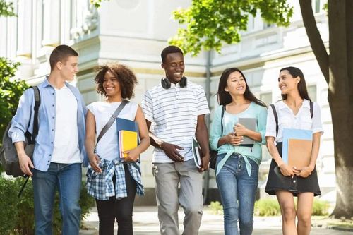 Australia áp trần tuyển sinh quốc tế