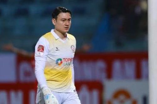 Đặng Văn Lâm xuất hiện trong màu áo tân binh giải Hạng Nhất