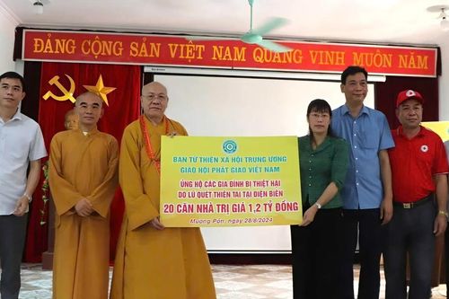 Hỗ trợ 1,2 tỷ đồng làm 20 ngôi nhà cho người dân 'rốn lũ' Mường Pồn