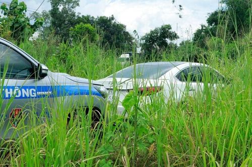 Cảnh sát truy đuổi hơn 20km theo chiếc ô tô mang biển số đẹp