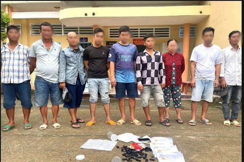 Đá gà ảo, ăn thua bằng tiền thật