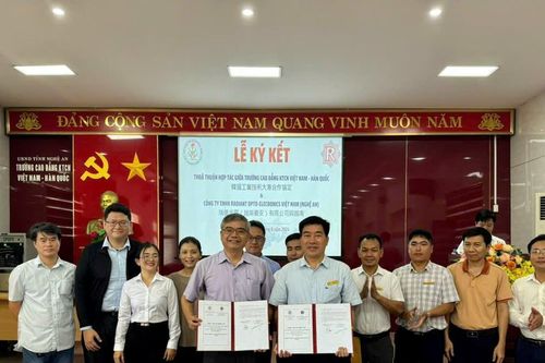 Trường Cao đẳng Kỹ thuật Công nghiệp Việt Nam - Hàn Quốc hợp tác đào tạo với Công ty Radiant Opto Electronics Việt Nam