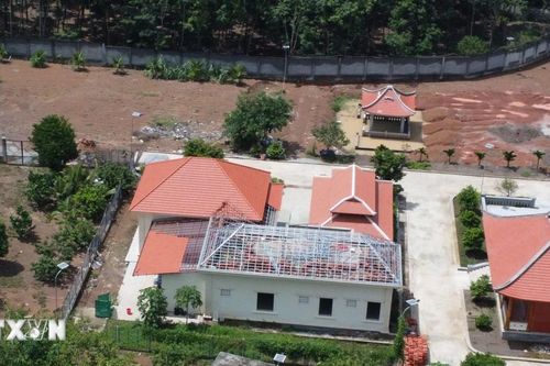 Bình Phước: Buộc phá dỡ 'biệt phủ' sai phép của vợ Phó chủ tịch thị xã