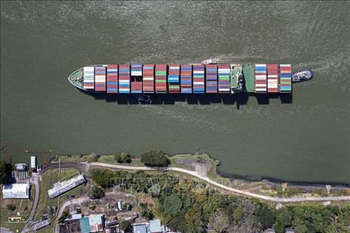 Panama dỡ bỏ hạn chế hoạt động qua lại của tàu hàng