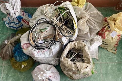 Khởi tố đối tượng trộm cắp dây điện đèn đường nông thôn