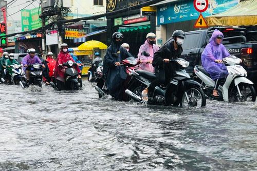 TP Hồ Chí Minh loay hoay giải bài toán chống ngập - Bài 1: 'Càng chống càng ngập'
