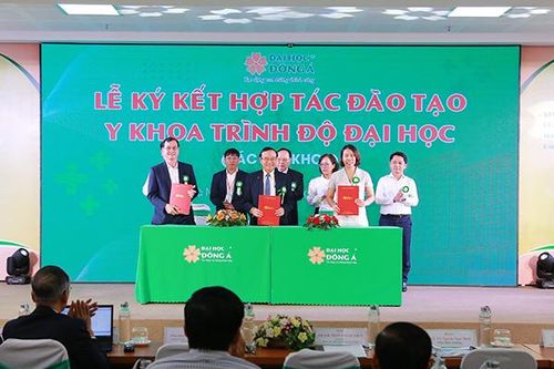 Trường Đại học Đông Á ký kết hợp tác đào tạo bác sĩ y khoa