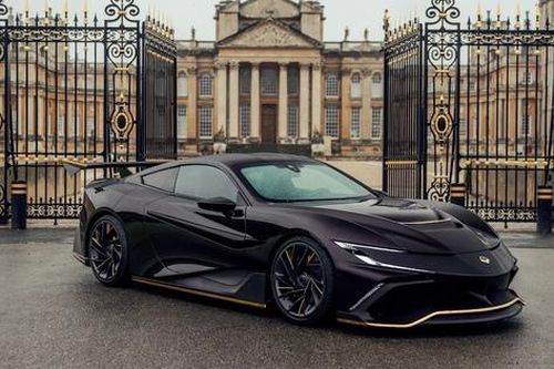 BMW M8 được độ lại dàn áo mới