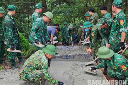 Đồn Biên phòng Thanh Lòa 'dân vận khéo' bảo vệ biên cương vững chắc