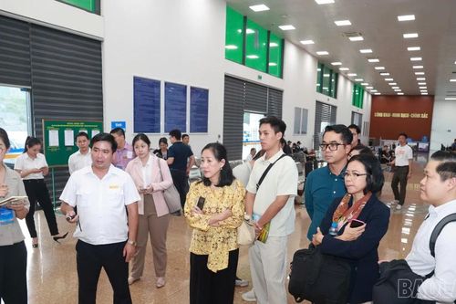 Đoàn công tác của Bộ Ngoại giao và Đại sứ quán Thái Lan tại Việt Nam tham quan cửa khẩu tại Lào Cai