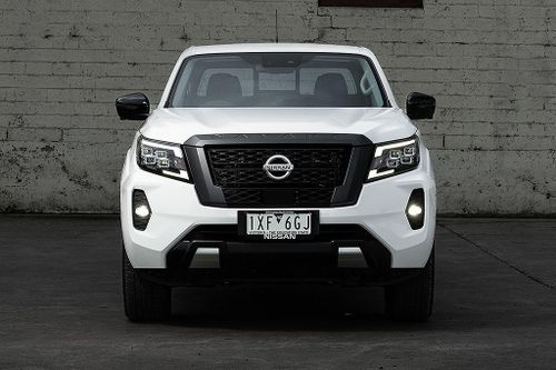 Nissan Navara ra mắt phiên bản đặc biệt Black Edition