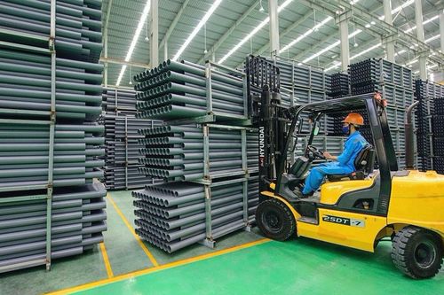 Nhựa Đông Á (DAG): Lãnh đạo đi công tác thường xuyên nên chậm công bố thông tin