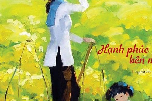 Hạnh phúc bên mẹ