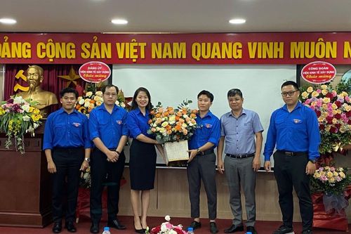 Chi đoàn Viện Kinh tế xây dựng một nhiệm kỳ khởi sắc