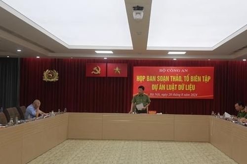 Họp Ban soạn thảo, Tổ biên tập dự án Luật Dữ liệu