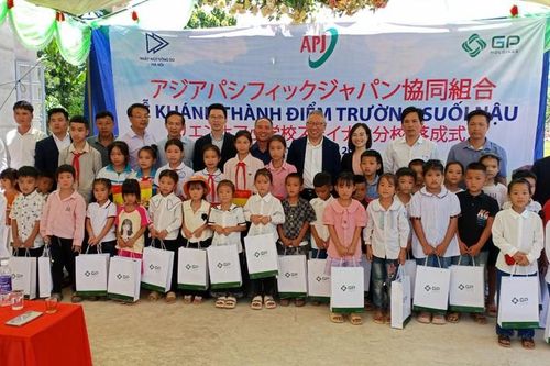 Sơn La: Khánh thành bàn giao nhà lớp học điểm trường Suối Nậu