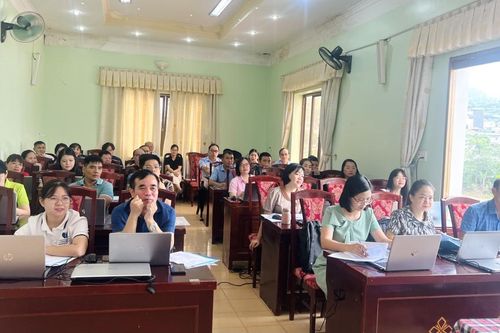 Bồi dưỡng kỹ năng quản lý dữ liệu số cho 140 học viên