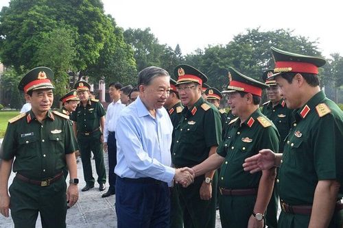 Tổng Bí thư, Chủ tịch nước Tô Lâm làm việc với Ban Thường vụ Quân ủy Trung ương