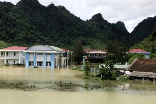 Nước dâng cao, ba ngôi trường của xã Quang Vinh, Cao Bằng ngập sâu