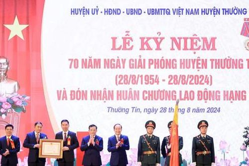 Huyện Thường Tín đón nhận Huân chương Lao động hạng Nhất (lần 2)