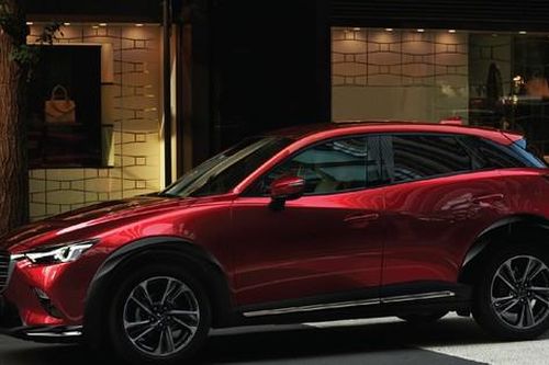 Xe gầm cao dưới 600 triệu đồng đáng mua nhất thị trường: Chọn Mitsubishi Xpander AT hay Mazda CX-3 Luxury?