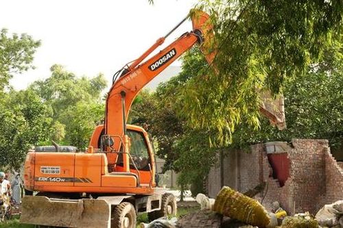 Hà Nội cưỡng chế công trình vi phạm trên đất công