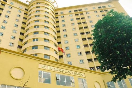 Giá thuê trọ tăng cao khiến tân sinh viên gặp khó, các trường đại học hỗ trợ thế nào?