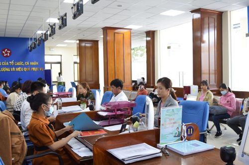 Hoàn thiện chế độ và kéo dài thời gian nâng bậc lương với công chức, viên chức
