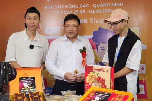 Quảng Ninh: Lãnh đạo tỉnh tham gia livestream bán hàng tại Hội chợ OCOP