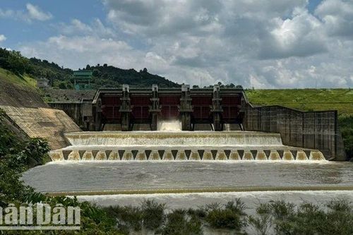 Cảnh báo xả điều tiết qua tràn hồ chứa thủy điện Buôn Kuốp và Srêpốk 3 trong dịp Quốc khánh 2/9