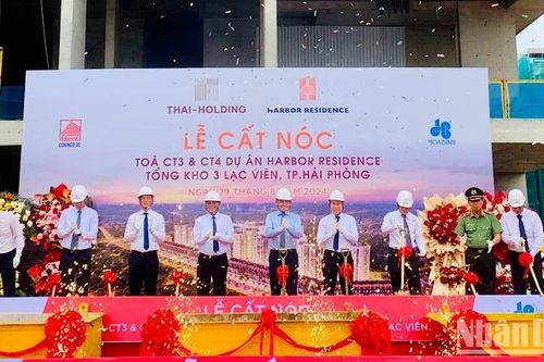 Trưởng ban Kinh tế Trung ương dự lễ cất nóc và khai trương căn hộ mẫu nhà ở xã hội tại Hải Phòng
